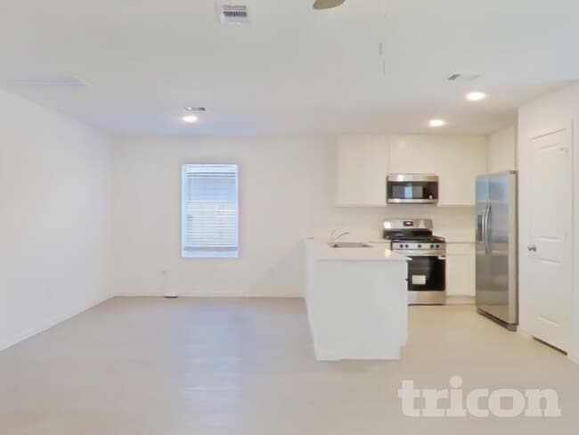 Photo - 1726 Serenity Moon Dr