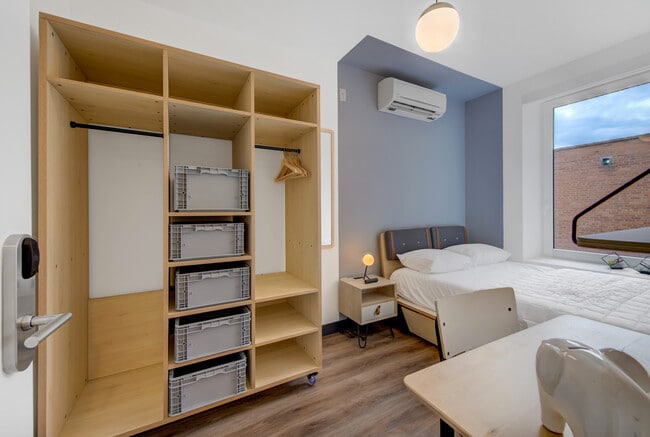 Williamsburg House by Outpost