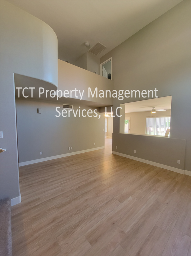 Photo - Great 3 Bedroom with Grass Backyard!