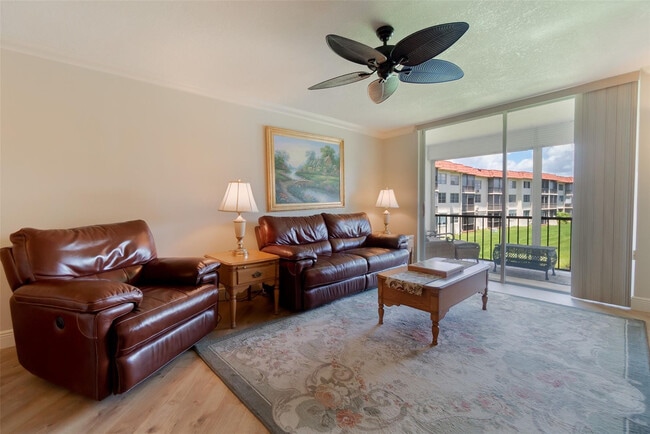 Photo - 820 S Hollybrook Dr Unit 209