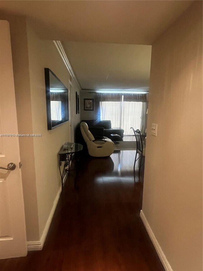 Photo - 1825 S Ocean Dr Unidad 413