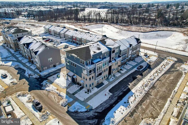 Photo - 710 Iron Frg Rd