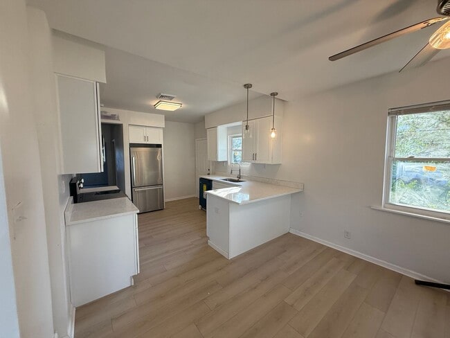 Photo - Single Family For Rent In Hampton