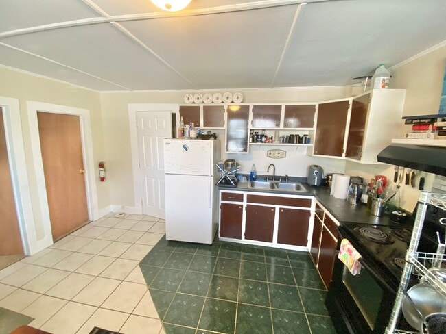 156 Park St Unit 156