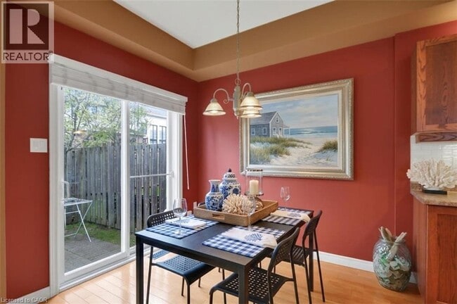 Photo - 60 Cloverleaf Dr