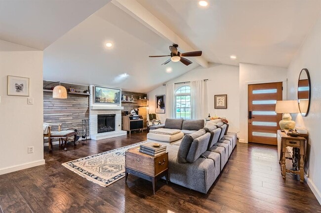 Building Photo - 7905 Wycombe Dr Rental