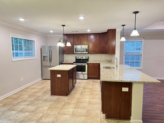 Photo - 205 Laramie Circle