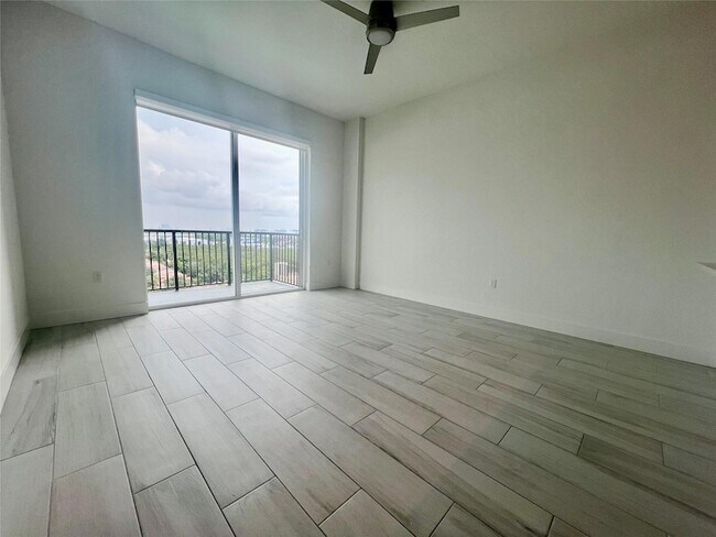 Photo - 601 E Dania Beach Blvd Condo Unit 834