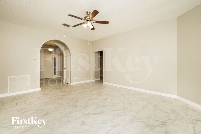 Photo - 18908 Pebble Run Way