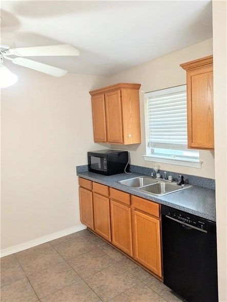 Photo - 4137 St Peter St