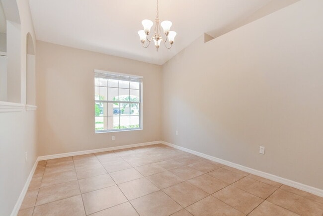 Photo - 11546 Lake Dr