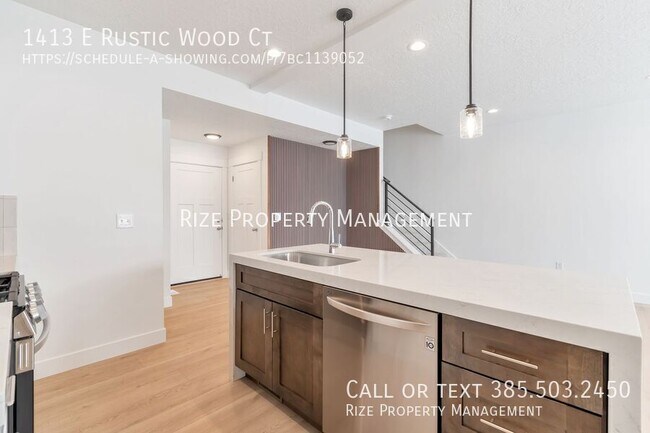 1413 E Rustic Wood Ct