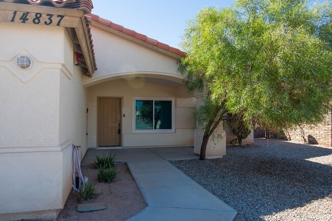 Photo - 3 BEDROOM HOME WITH MOUNTAIN VIEWS!