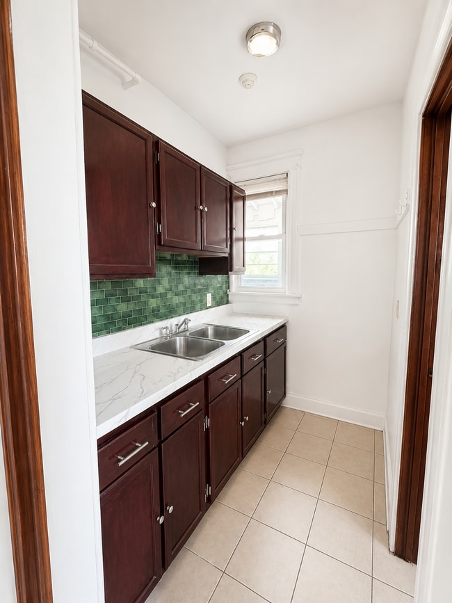 Photo - 98 Jubilee St Unit 3rd Floor