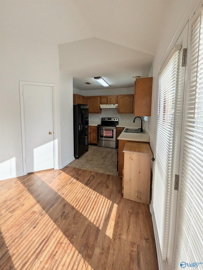 Photo - 221 Knox Creek Trail NW