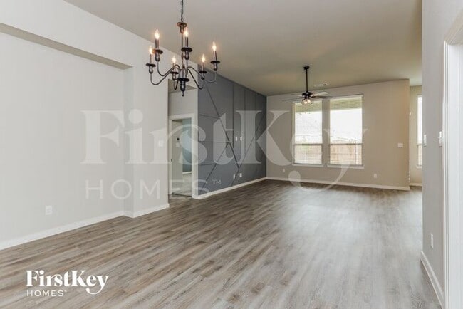 Photo - 2107 Slow Stream Dr