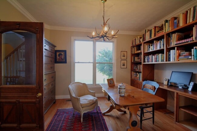 Photo - 2315 Oregon Rd