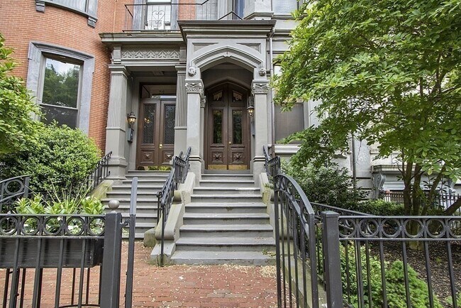 Photo - 76 Commonwealth Ave Unit 11