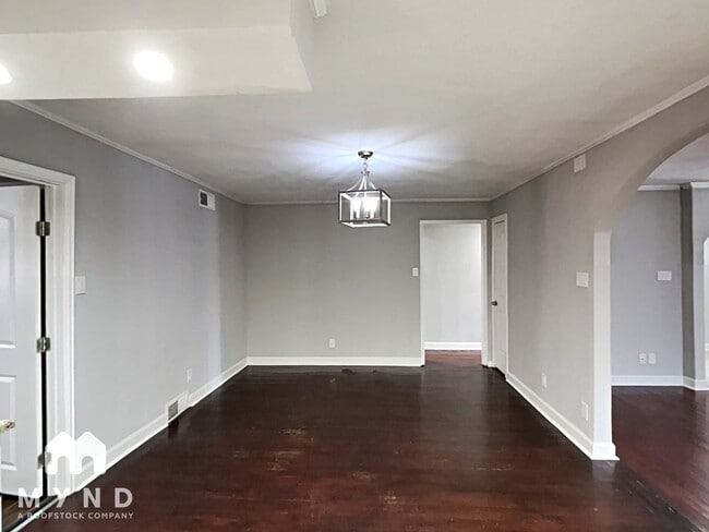 Photo - 2141 Province Ln