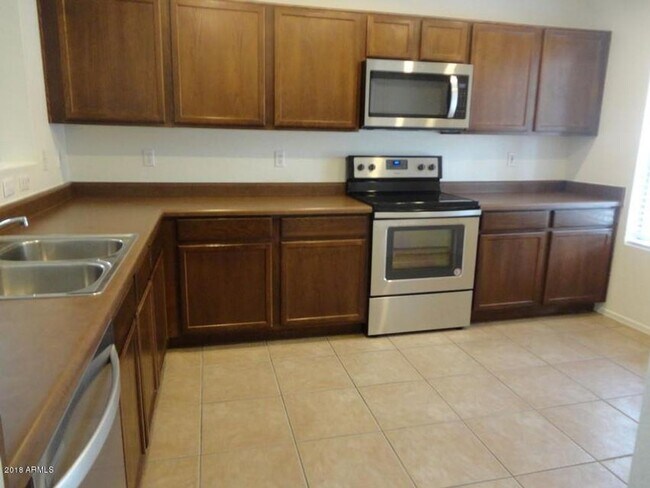 Photo - WATERFORD SQUARE COMMUNITY 3 BED 2.5 BATH