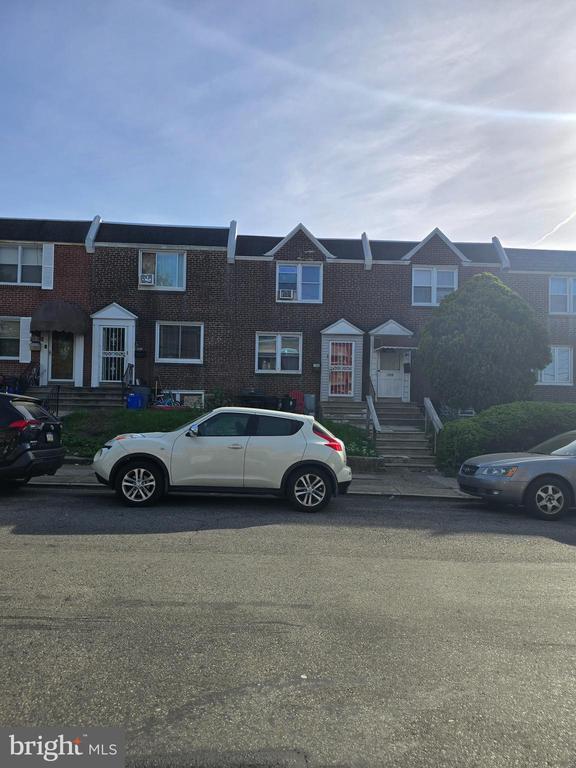Photo - 1904 S 68th St Townhome