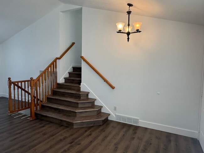 Building Photo - Beautiful Syracuse Home with RV Parking for Rent