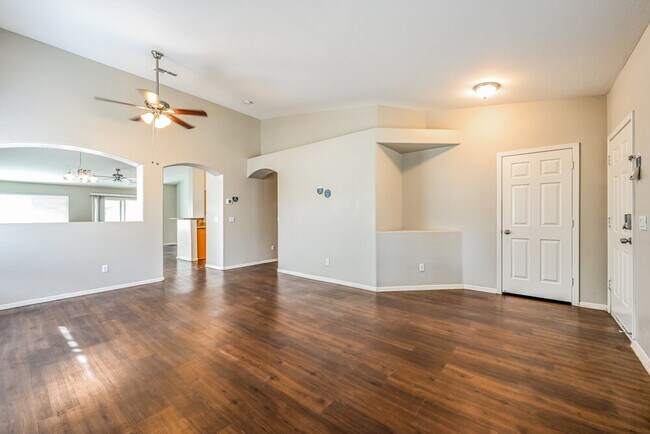 Photo - 15109 W Adams St