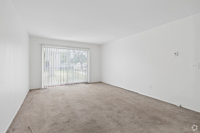 2BR, 1BA - 900SF - Living Room