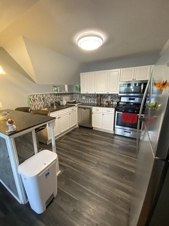 Photo - 104 Ashworth Pl Unit 3