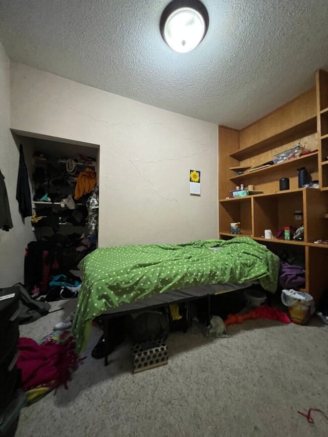 Photo - 127 20th St S