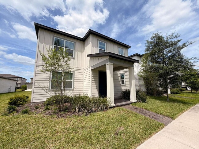 Building Photo - "Spacious 3-Bedroom Retreat in Winter Garden - 5520 Sq Ft of Comfort!"