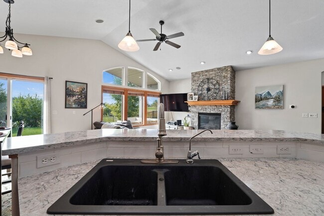 9905 W January Dr