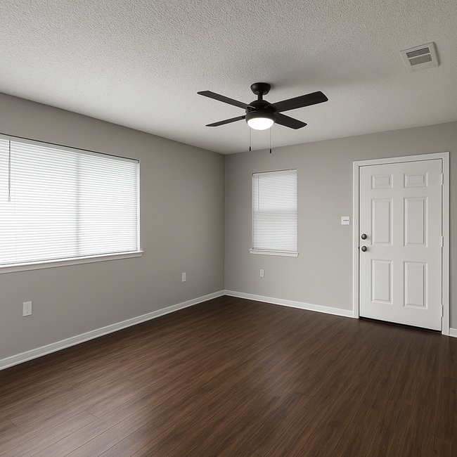 Photo - Renovated 2/1 in the Heart of Tampa on a DOUBLE lot!