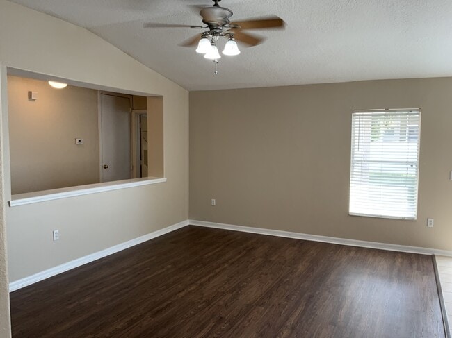Photo - 7461 Hunters Greene Cir