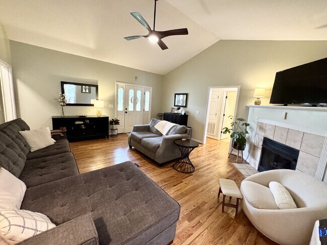 Photo - Beautiful 3 bedroom home in Providence Ridge, Seneca