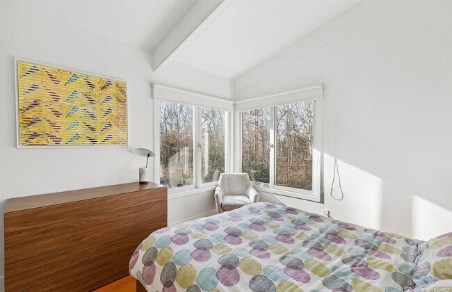 Photo - 67 Peconic Hills Dr