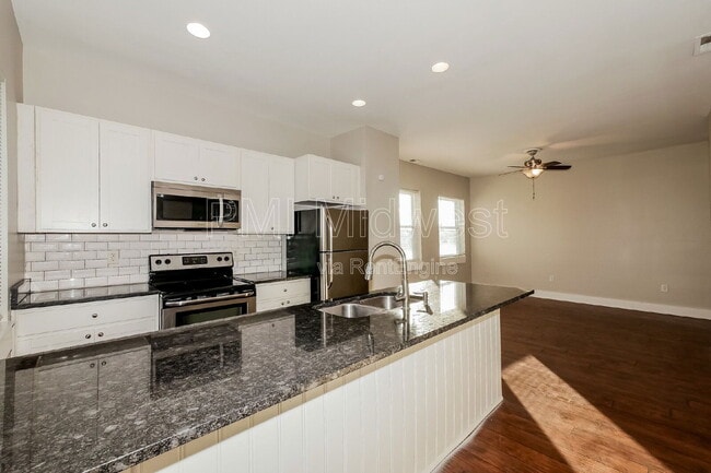 Photo - 2029 N College Ave Unit G