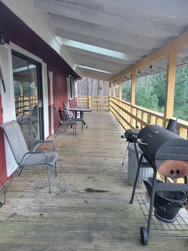 Photo - 260 Shuler Dr