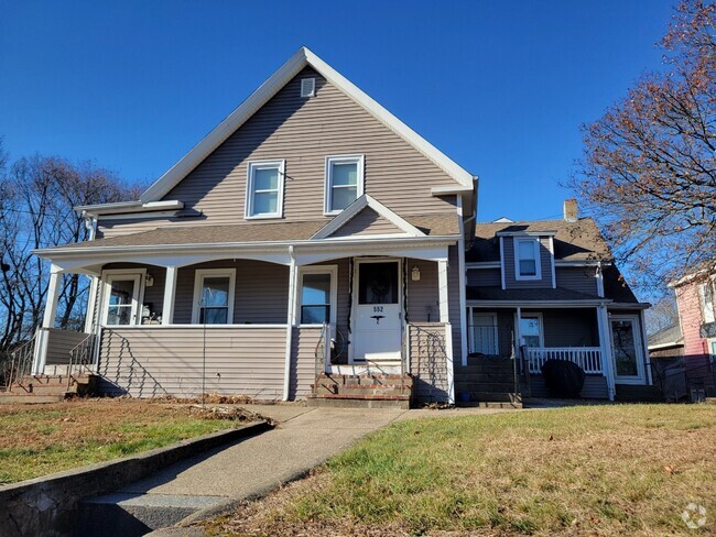 Building Photo - 552 N Main St Unit A Rental