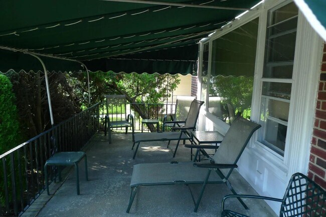 Photo - 33 N Gladstone Ave