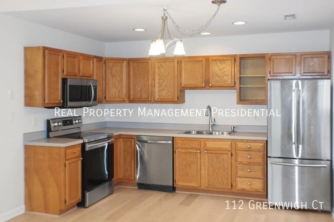 Photo - 112 Greenwich Ct