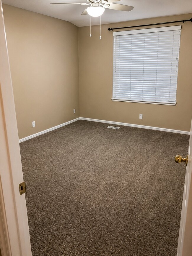 Photo - 6521 S 4165 W