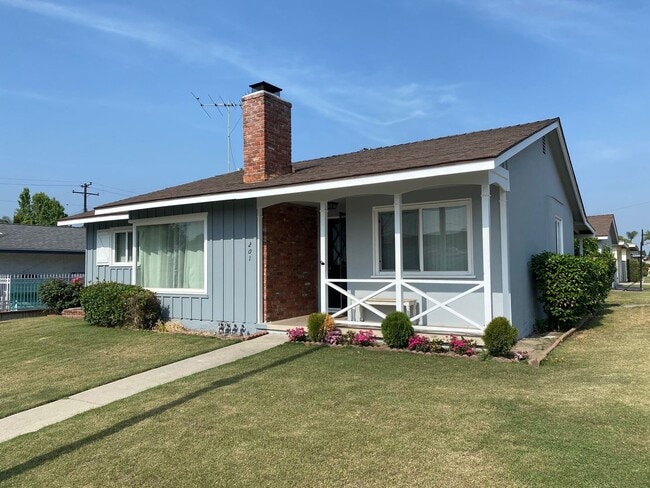 Building Photo - ***COMING SOON***  Beautifully Remodeled 3-Bedroom Home in Prime La Habra Location