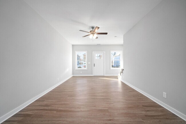 Photo - 353 Honeycomb Ct