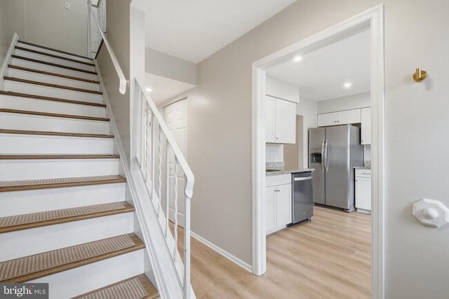 12120 Stoneford Dr