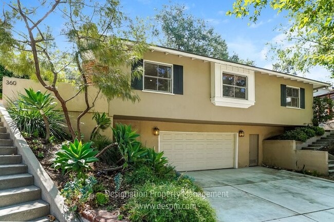 Photo - 360 Glenullen Dr