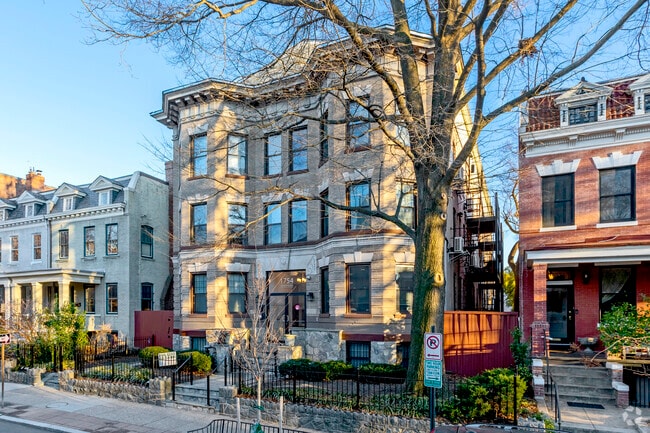 1754 Lanier Pl NW - Lanier Apartments