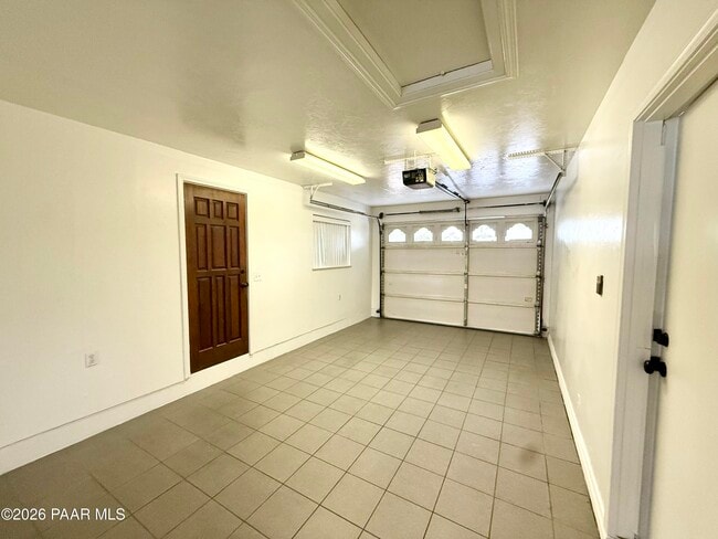 Photo - 314 Jovian Dr