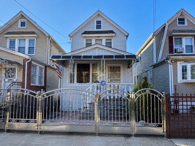 Building Photo - 90-66 199th St