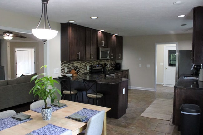Photo - 722 Chelsea Dr